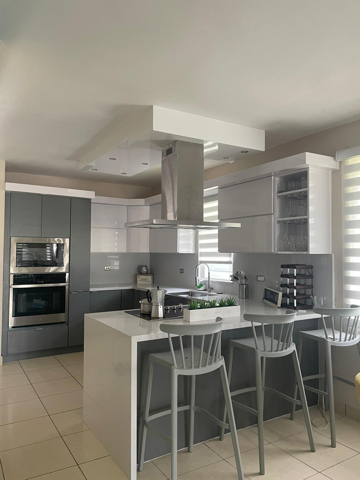 Cocina con barra